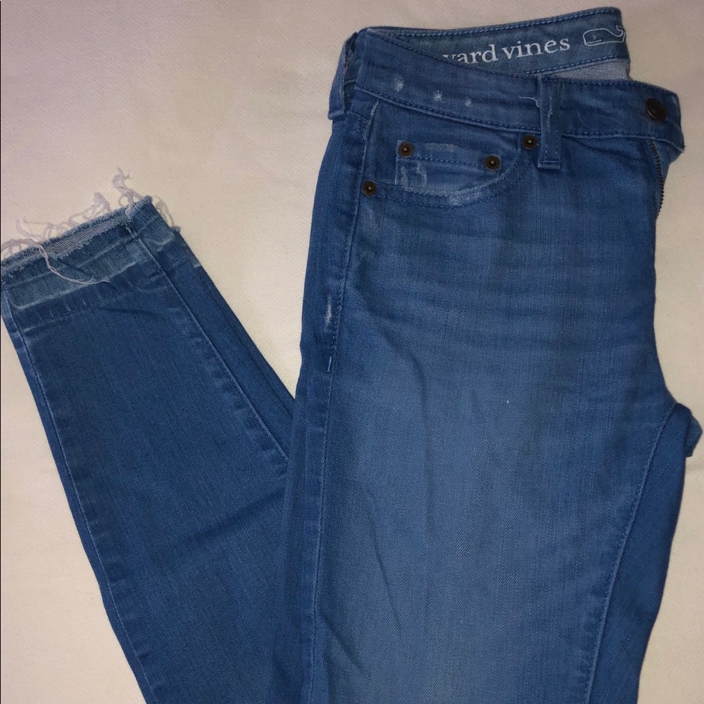 Vineyard vine’s skinny jeans